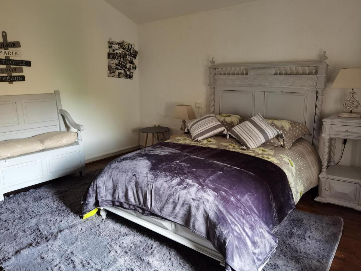 Chambres D Hotes L'Agape Saint-Martial-sur-Isop Dış mekan fotoğraf