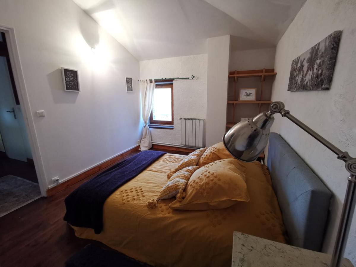 Chambres D Hotes L'Agape Saint-Martial-sur-Isop Dış mekan fotoğraf