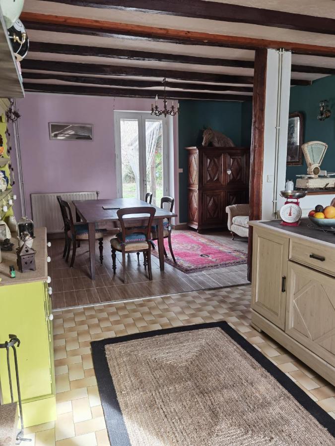 Chambres D Hotes L'Agape Saint-Martial-sur-Isop Dış mekan fotoğraf